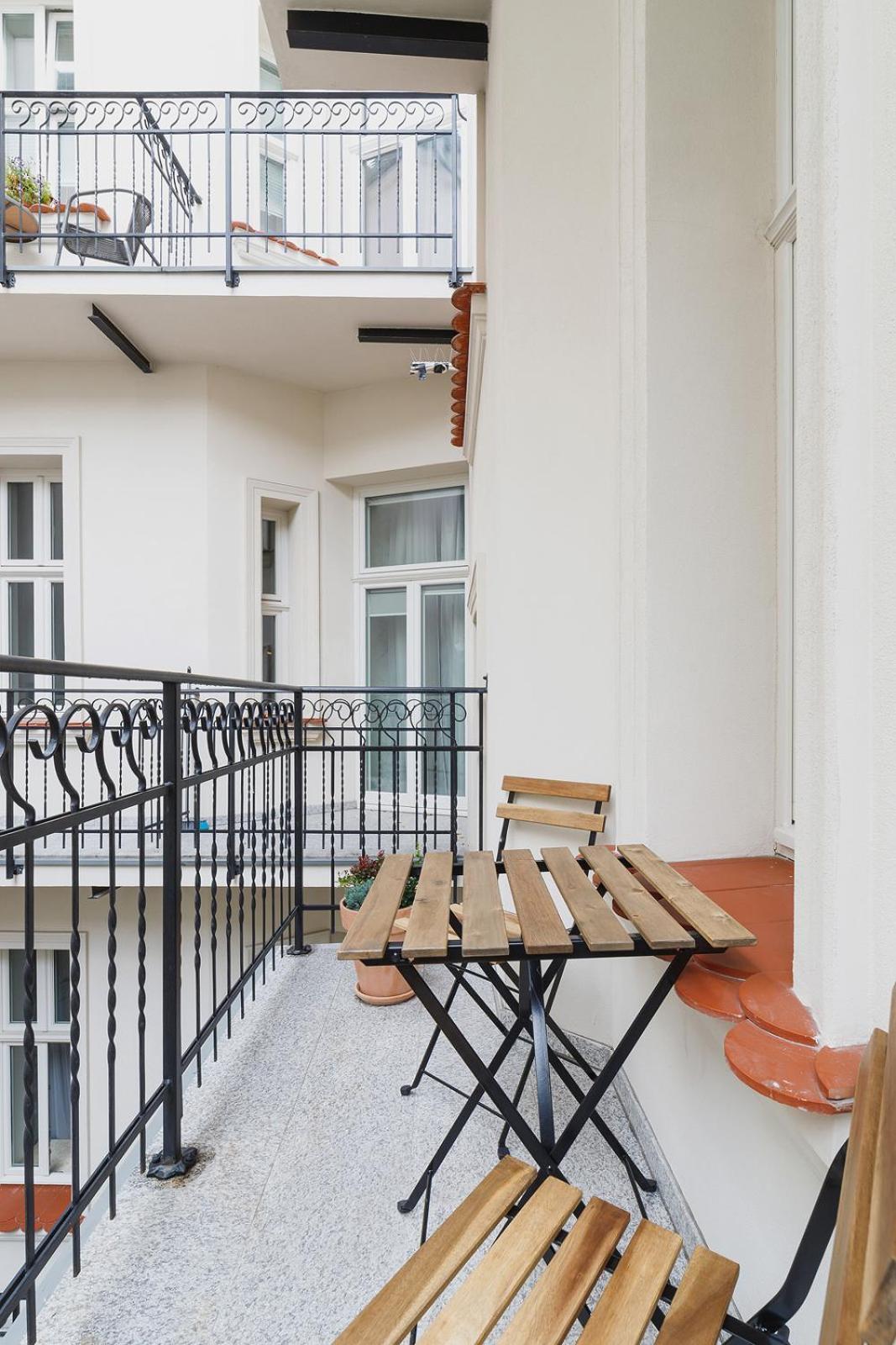 Apartment With Balcony - Rakowicka 6 Street クラクフ エクステリア 写真